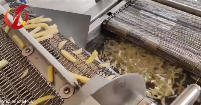今天带大家看一下速冻薯条是怎样加工得
